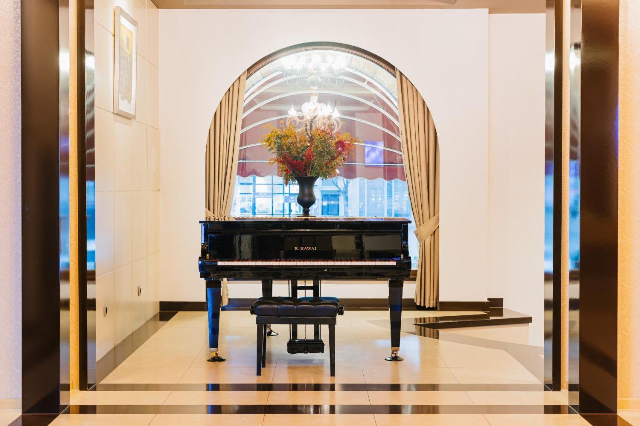 Hotel Dukagjini Печ Екстериор снимка