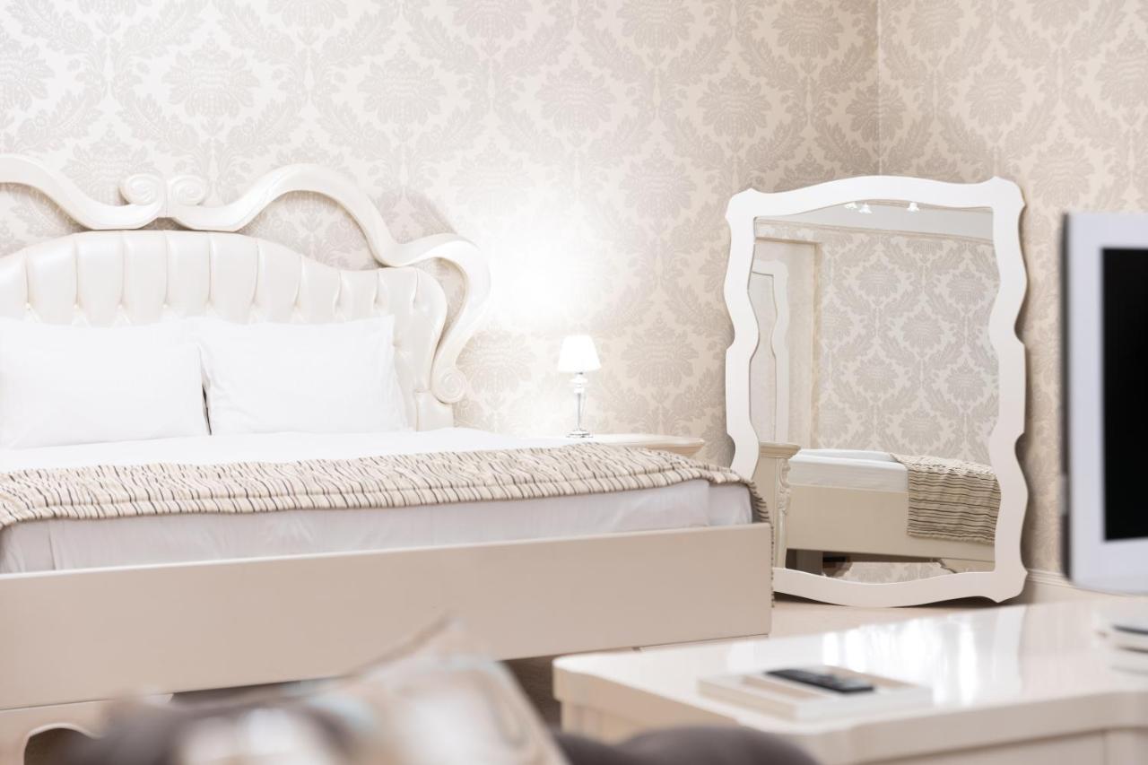 Hotel Dukagjini Печ Екстериор снимка