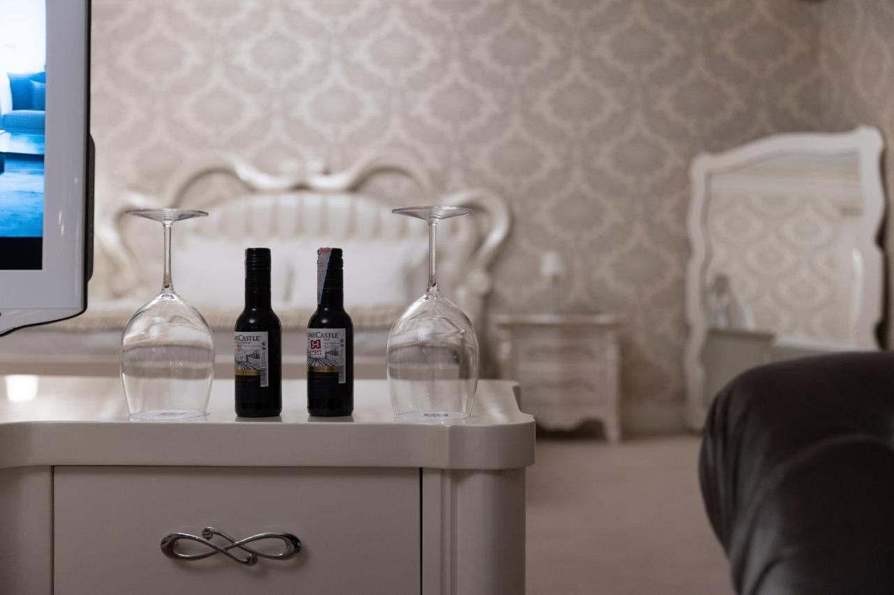 Hotel Dukagjini Печ Екстериор снимка