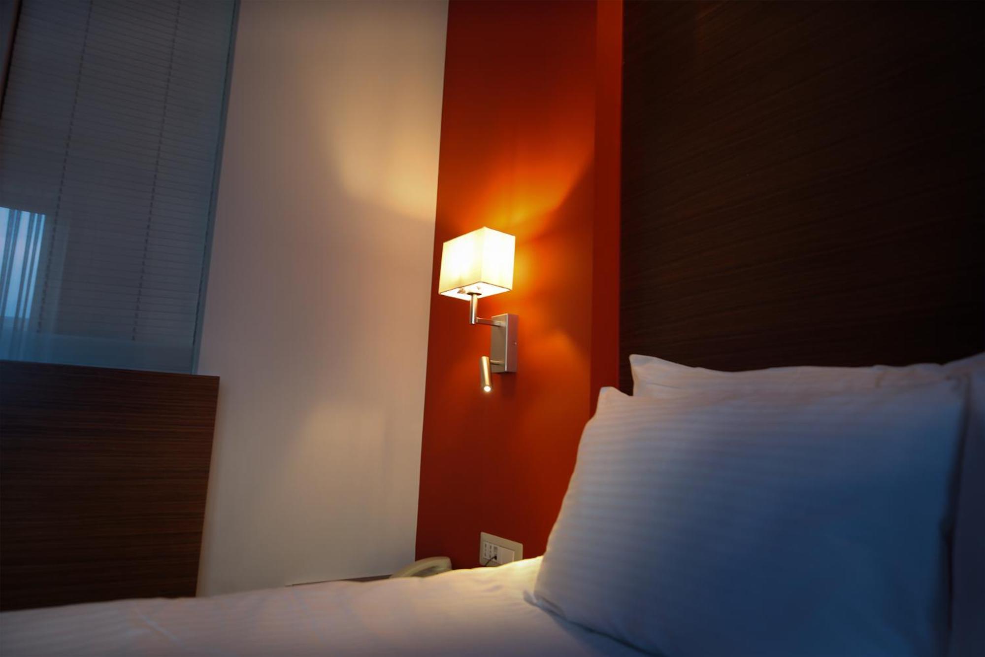 Hotel Dukagjini Печ Екстериор снимка